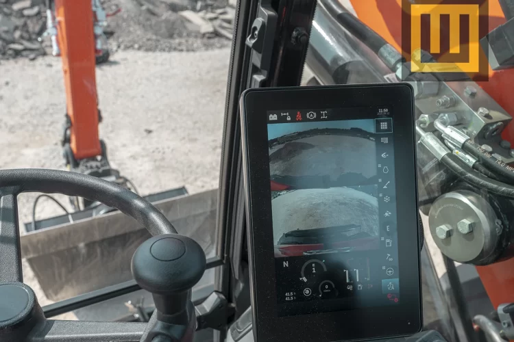 Koparka kołowa Kubota KW095 kamery