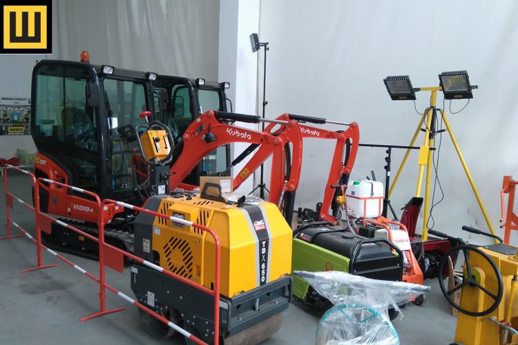 kubota_minikoparka_kx019-4