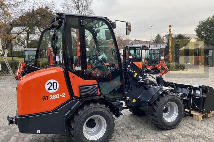Ładowarka KUBOTA RT280-2