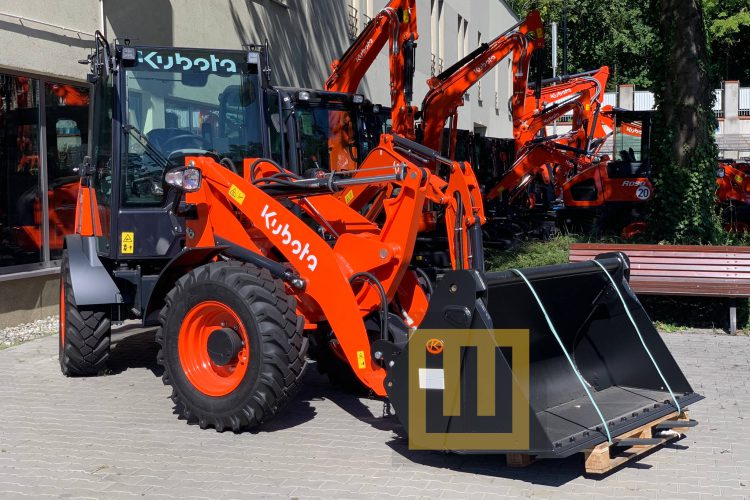 Ładowarka kołowa KUBOTA R090