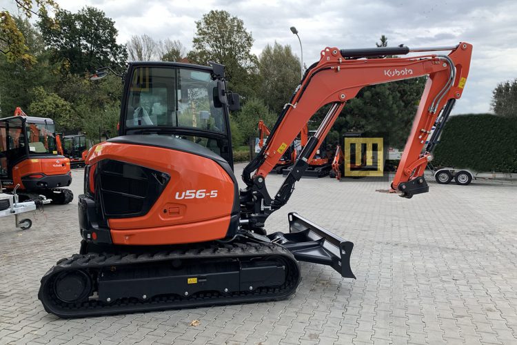 Minikoparka Kubota U56-5 prawy bok