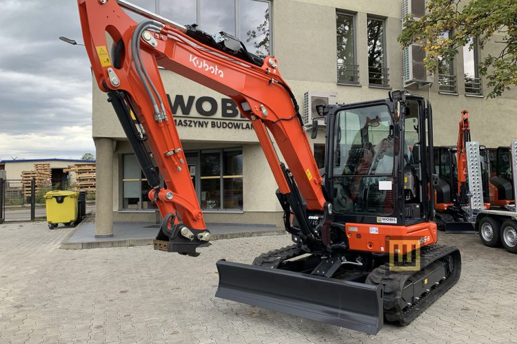 Minikoparka Kubota obrysowa U56-5 przód