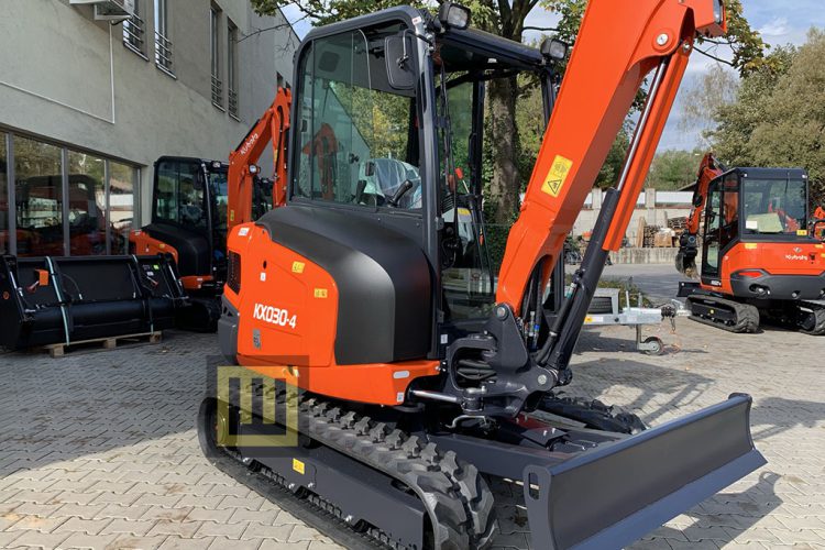 Minikoparka KUBOTA KX030-4